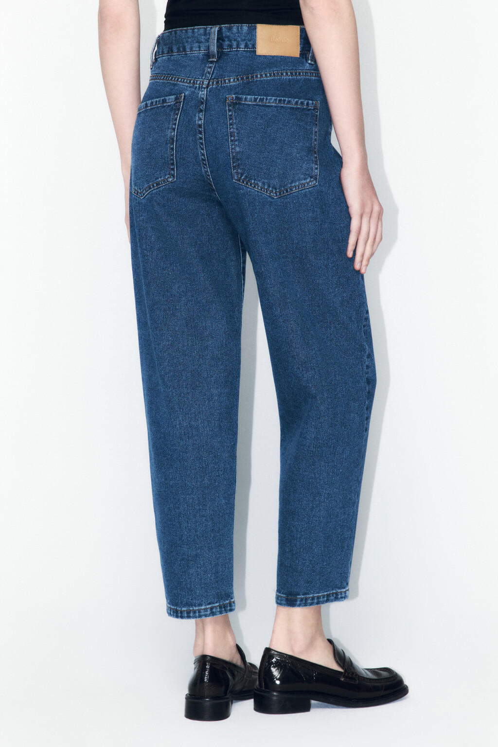 Джинсы mom fit укороченные с высокой посадкой - цвет голубой - 3