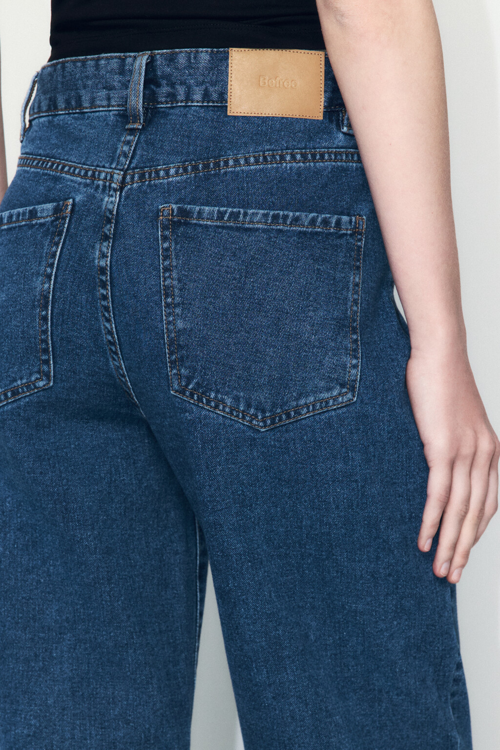 Джинсы mom fit укороченные с высокой посадкой - цвет голубой - 6