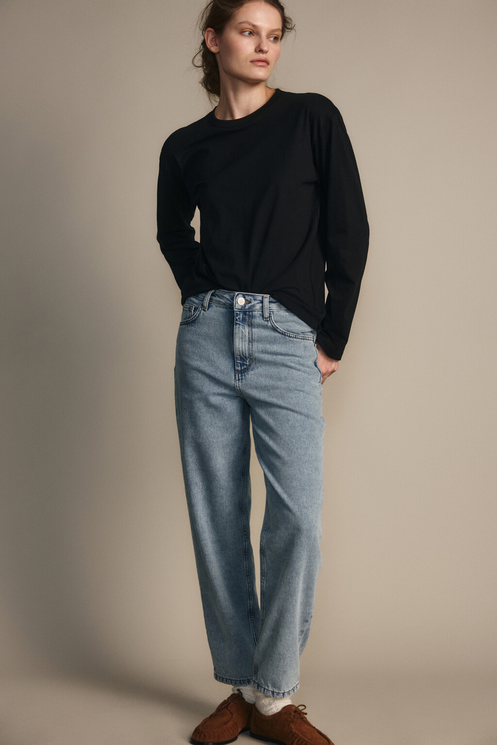 Джинсы mom fit укороченные с высокой посадкой - цвет голубой - 1