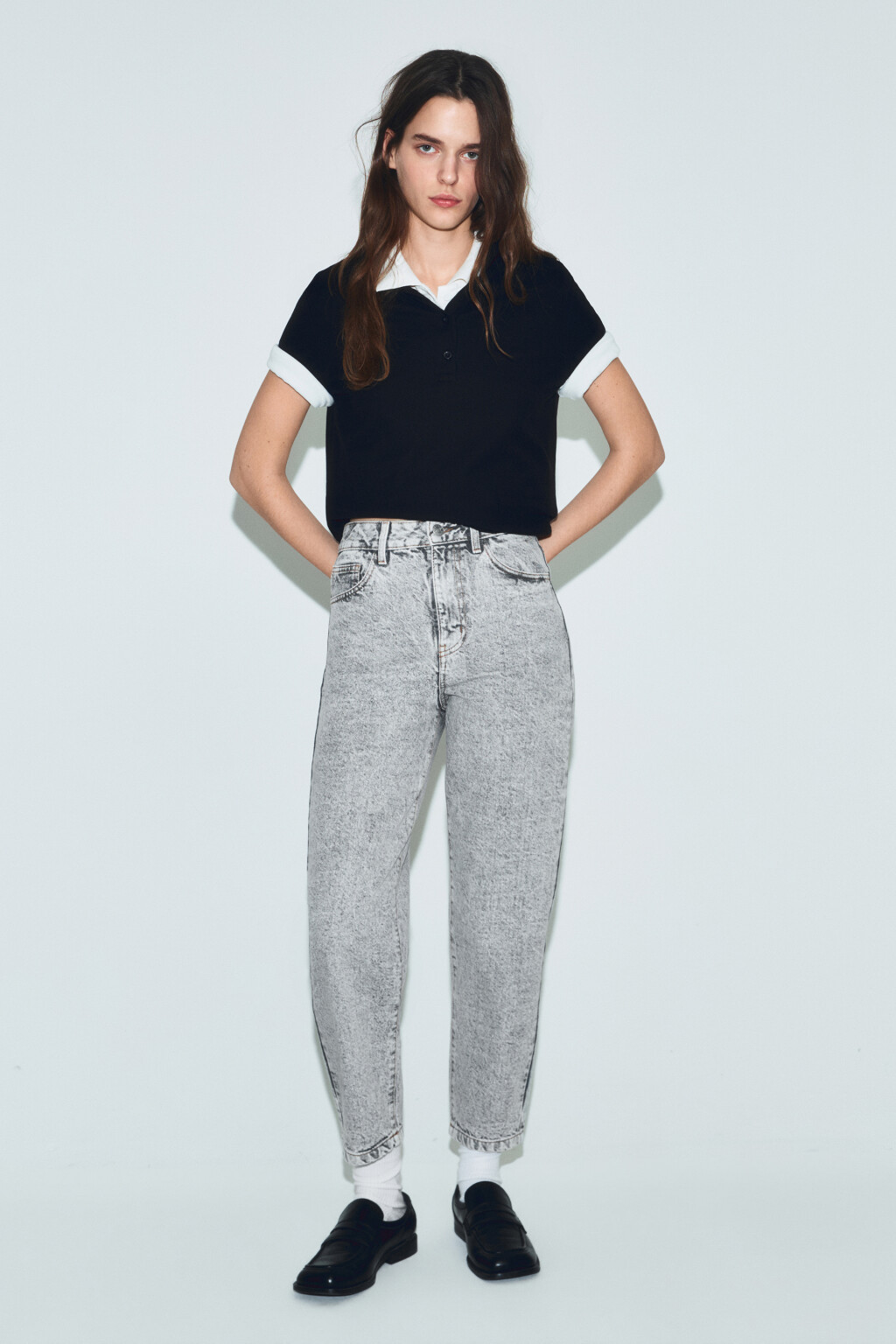 Джинсы mom fit укороченные - цвет серый - 4