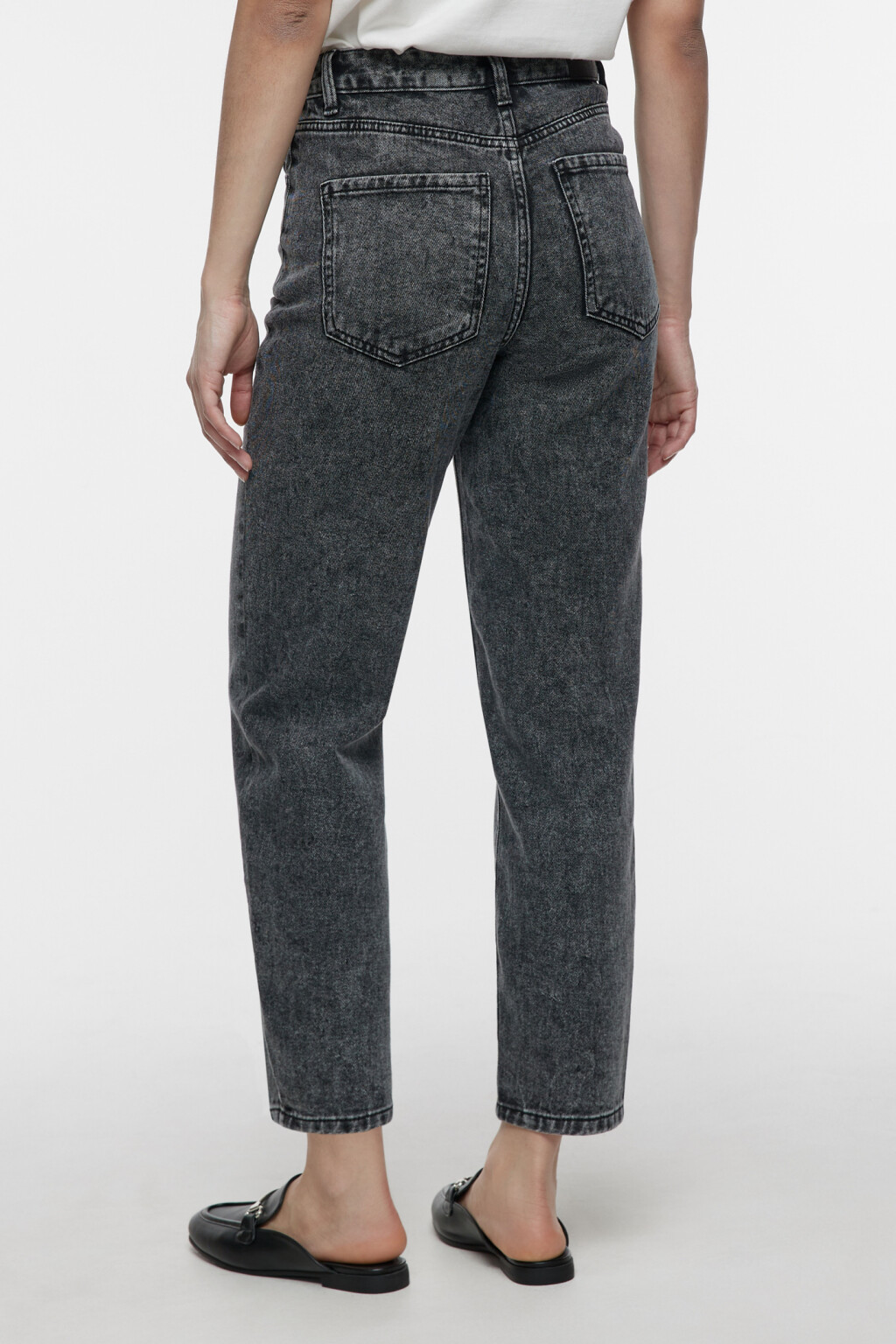 Джинсы mom's укороченные с высокой посадкой - цвет серый - 3