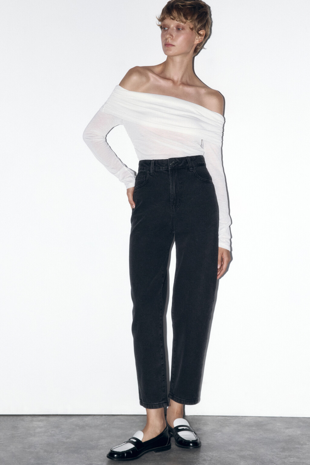 Джинсы mom fit укороченные с высокой посадкой - цвет серый - 1