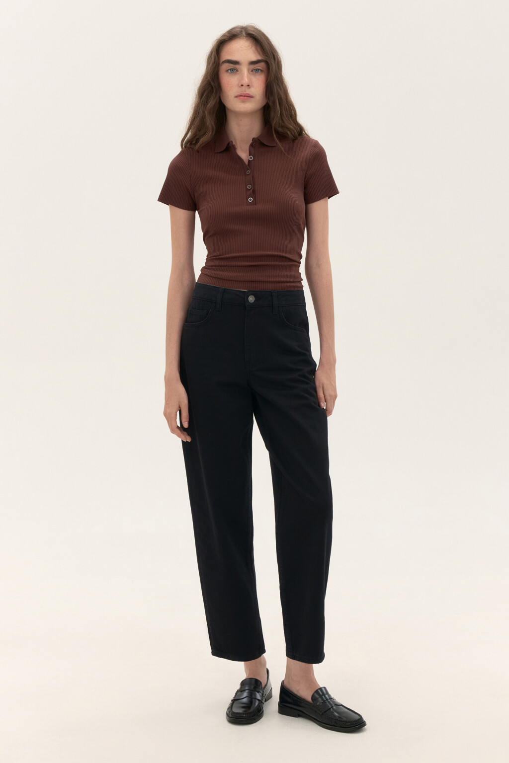 Джинсы mom fit укороченные - цвет черный - 4