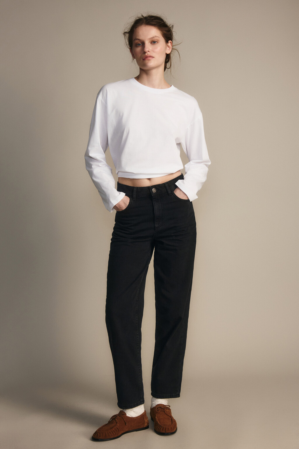 Джинсы mom fit укороченные с высокой посадкой - цвет серый - 4