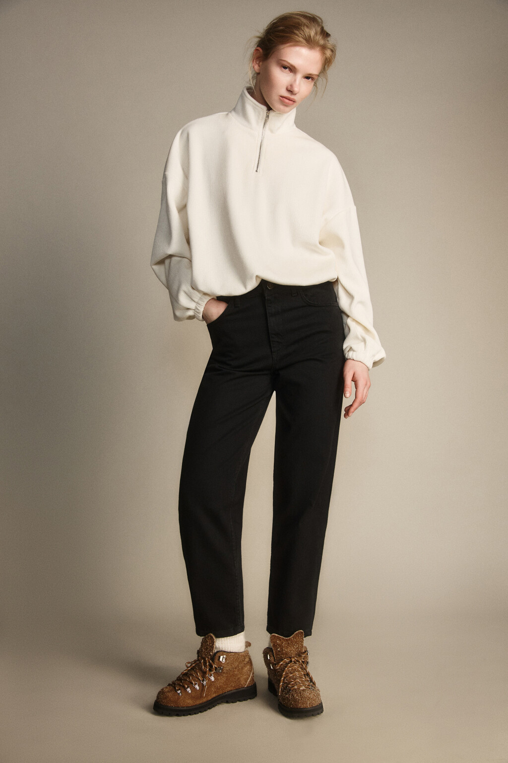 Джинсы mom fit укороченные с высокой посадкой - цвет черный - 9