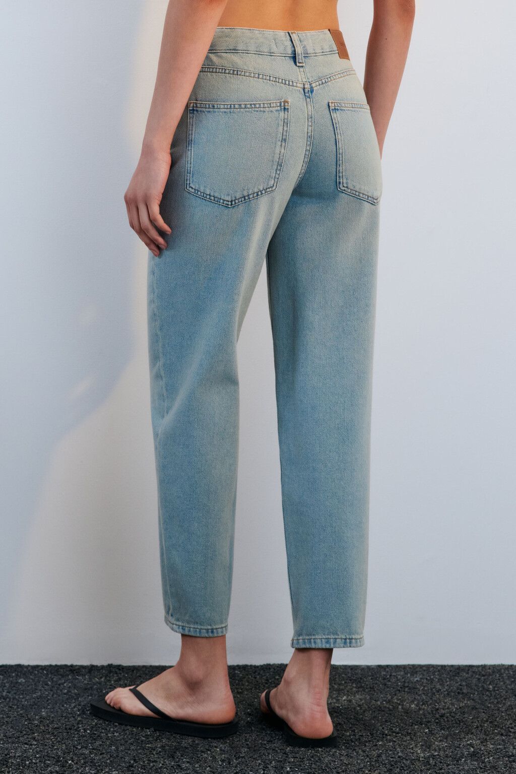 Джинсы mom fit укороченные с высокой посадкой - цвет синий - 3