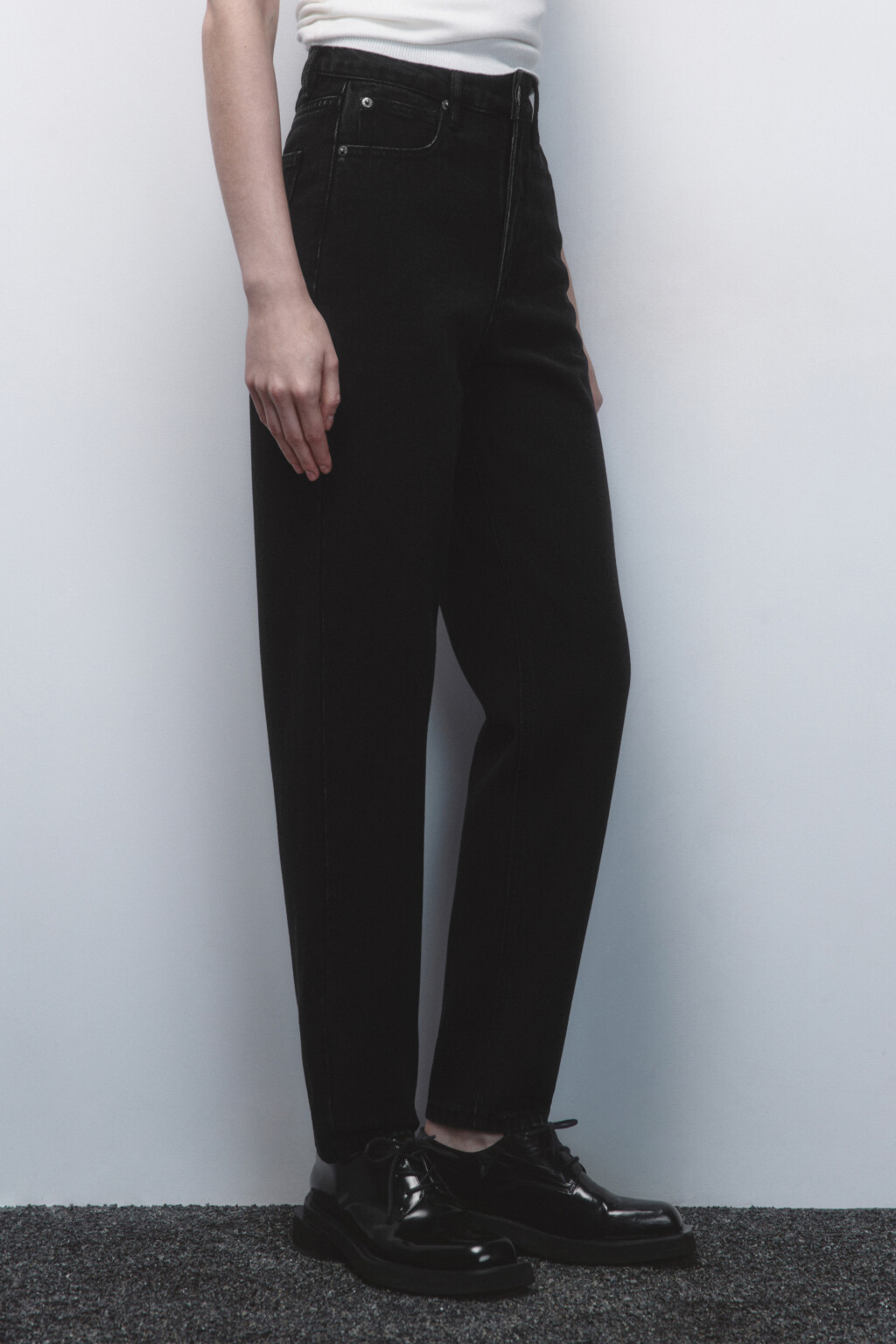 Джинсы mom fit с высокой посадкой - цвет черный - 4
