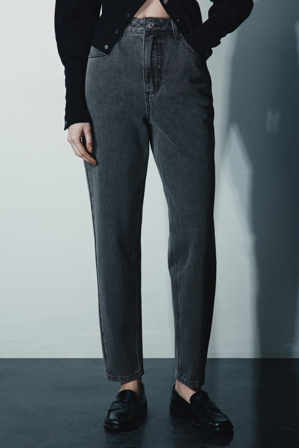 Джинсы mom fit с высокой посадкой - цвет серый - 2
