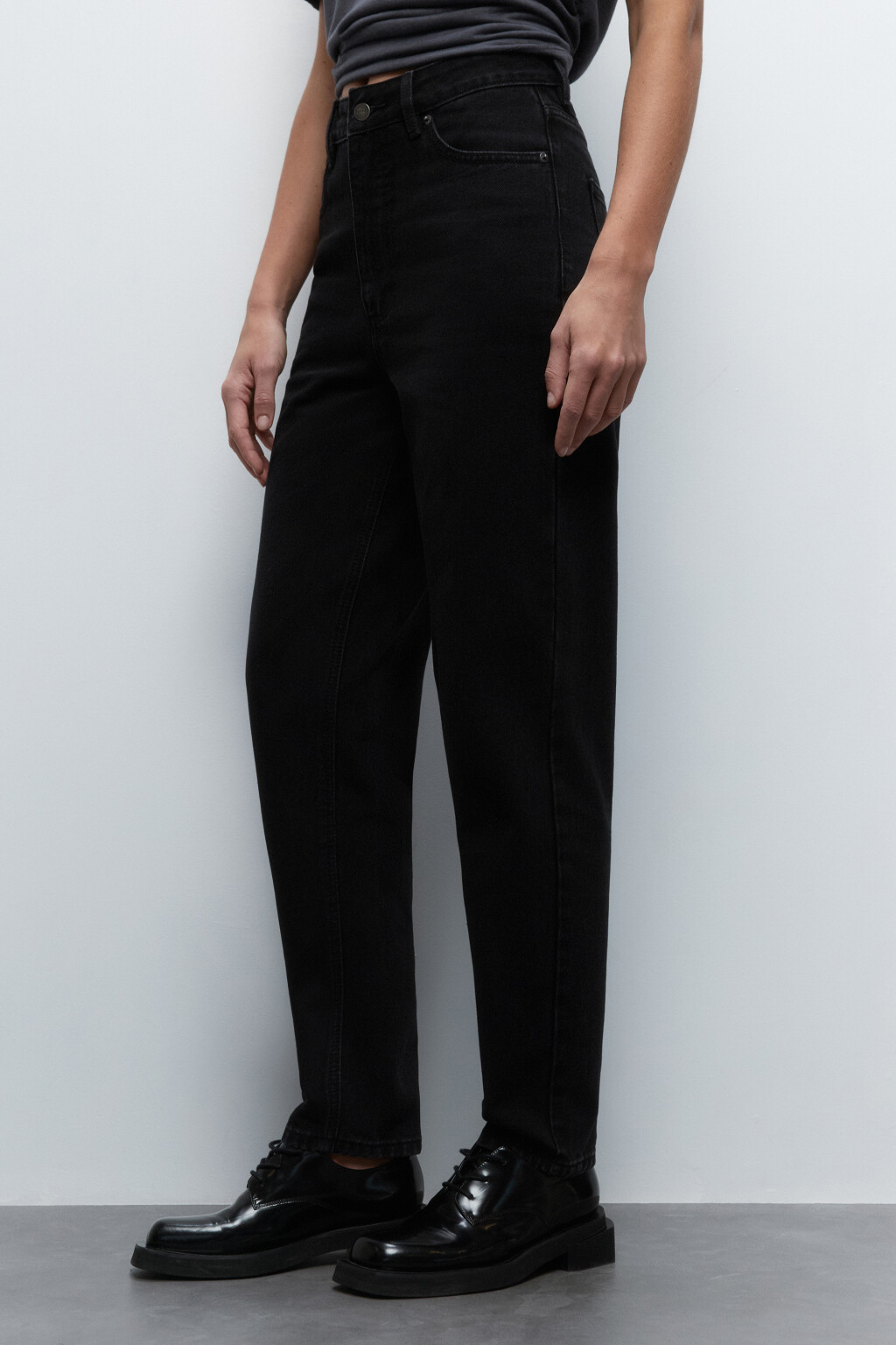 Джинсы MOM с высокой посадкой - цвет черный - 3