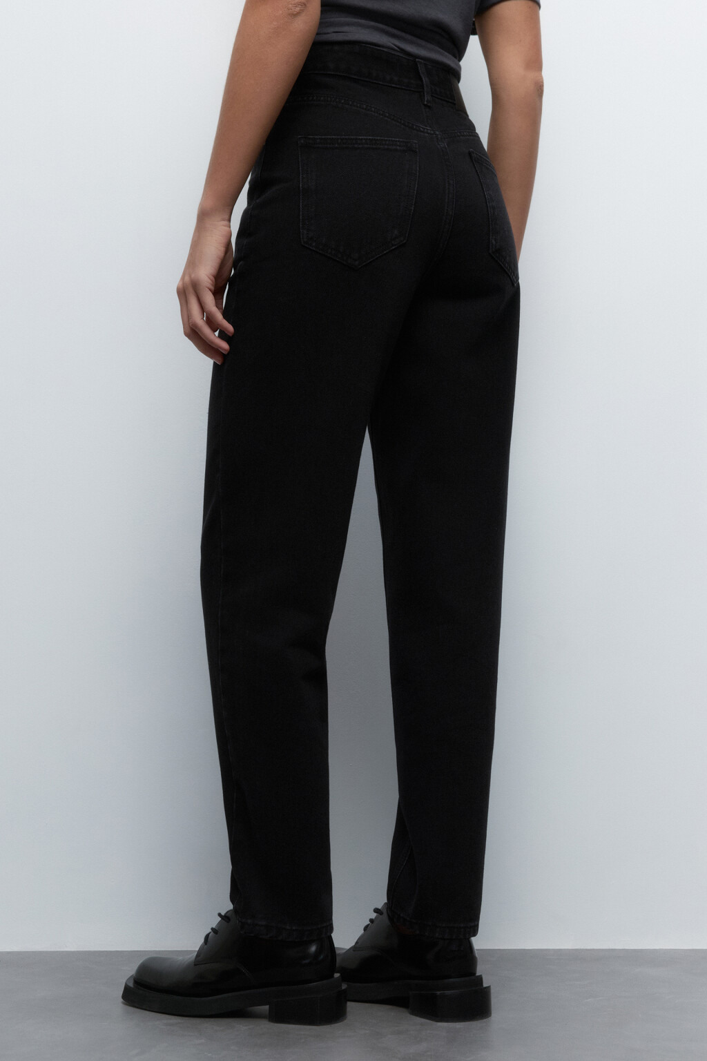 Джинсы MOM с высокой посадкой - цвет черный - 4