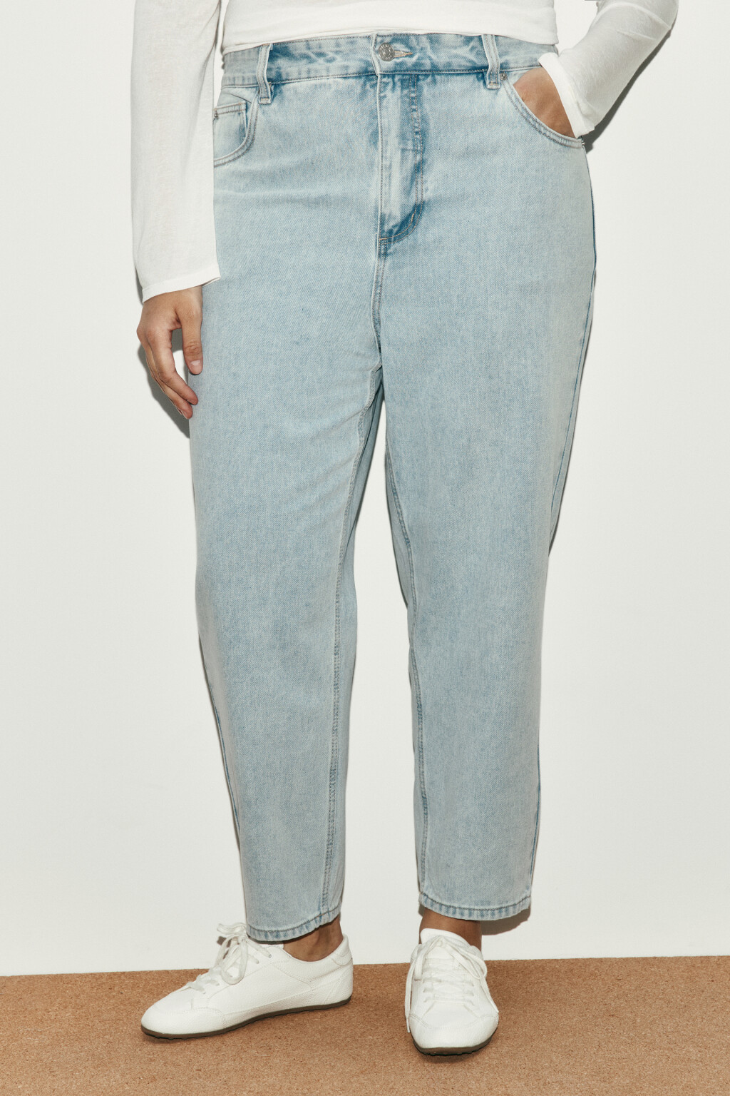 Джинсы mom fit с высокой посадкой - цвет голубой - 2