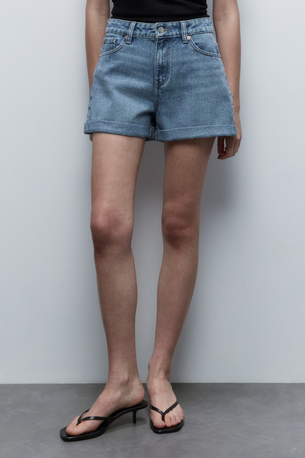 Шорты mom fit джинсовые с высокой посадкой - цвет голубой - 1