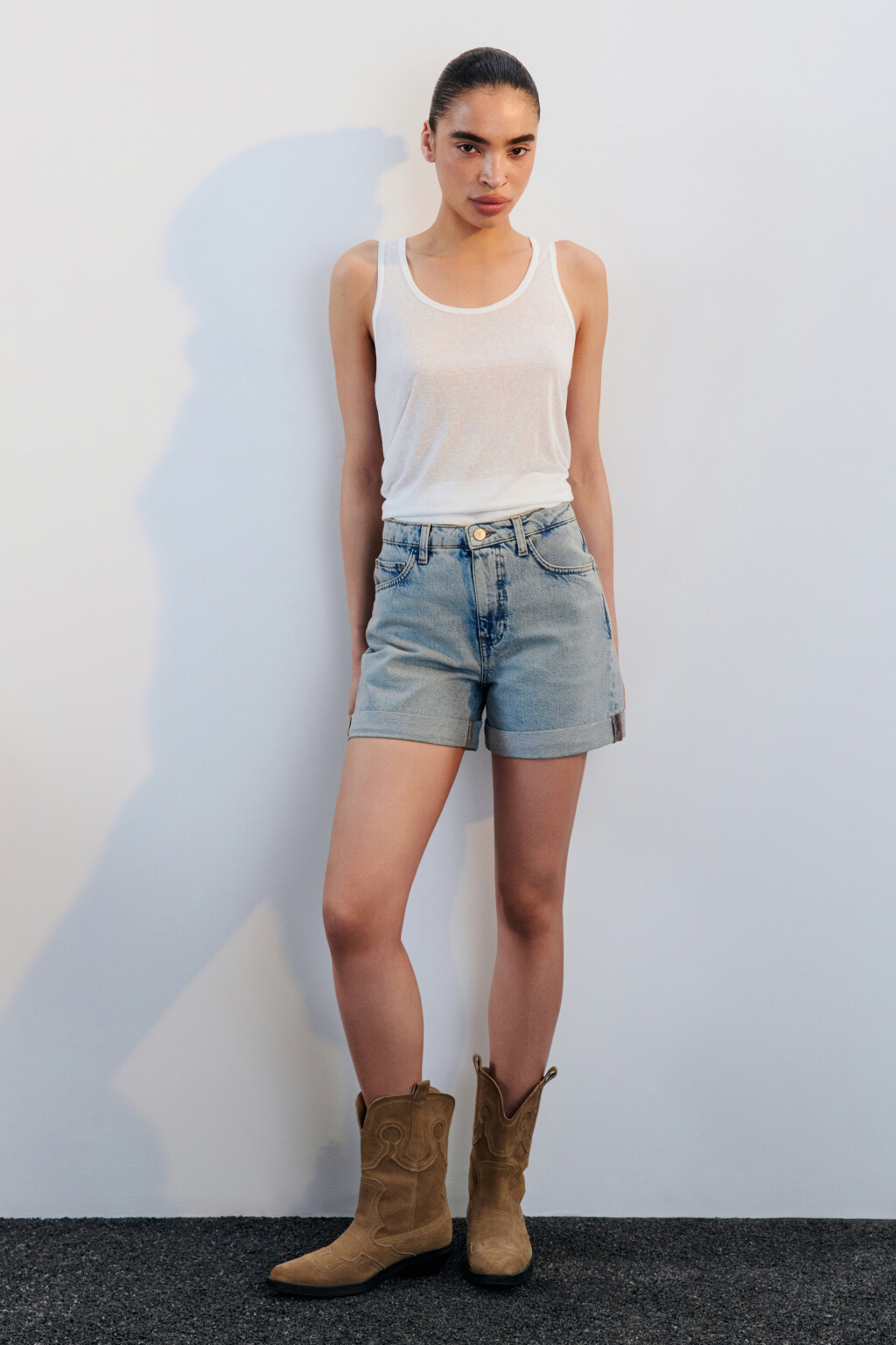 Шорты mom fit джинсовые с подворотами - цвет синий - 4