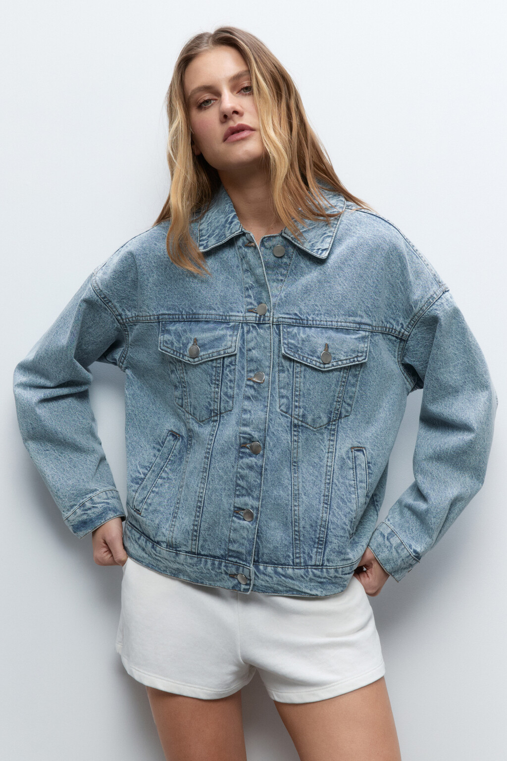 Куртка oversize джинсовая с карманами - цвет голубой - 3