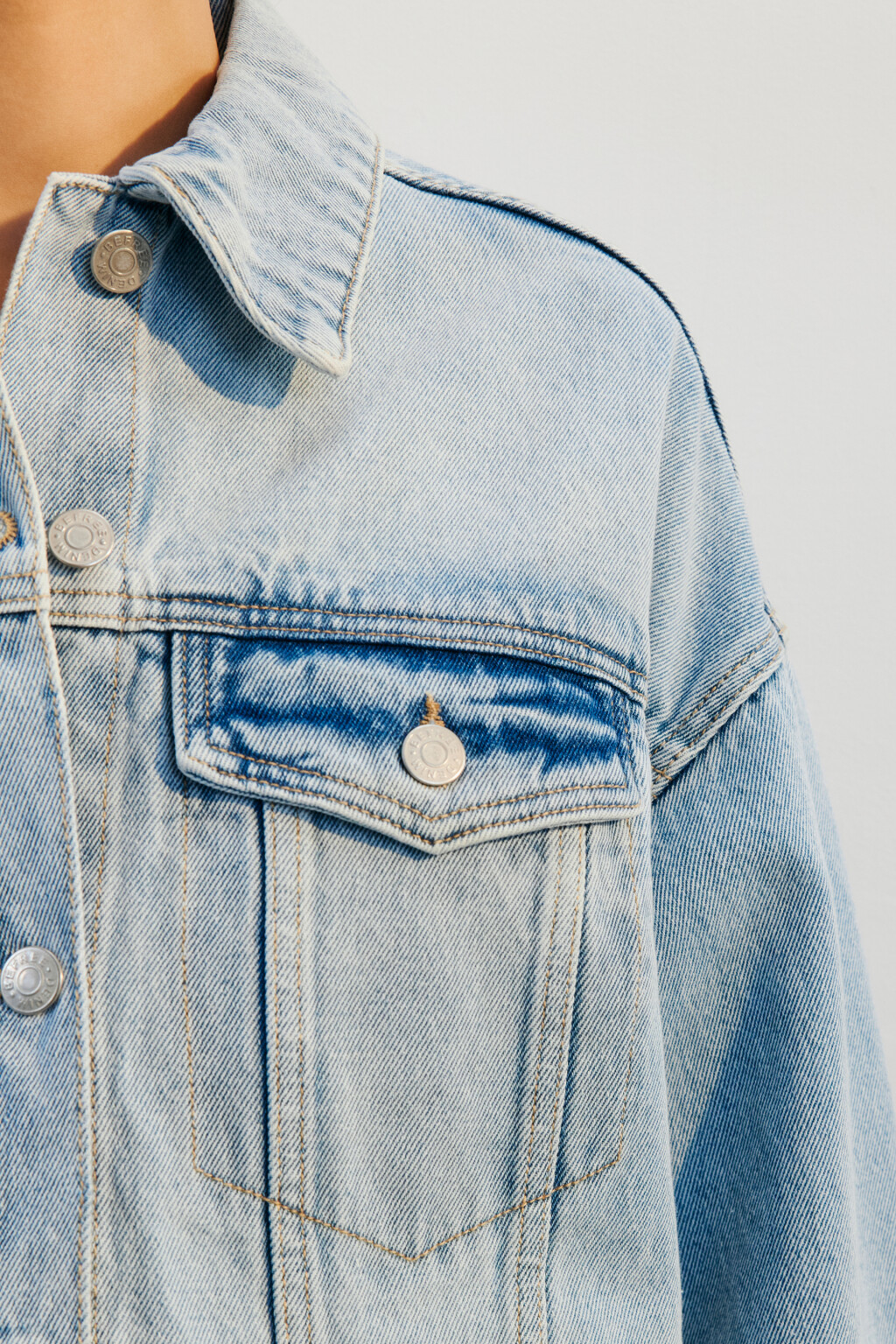 Куртка-рубашка oversize джинсовая - цвет голубой - 5