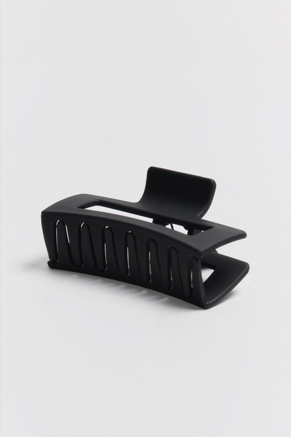 Заколка-краб для волос матовая - цвет черный - 2