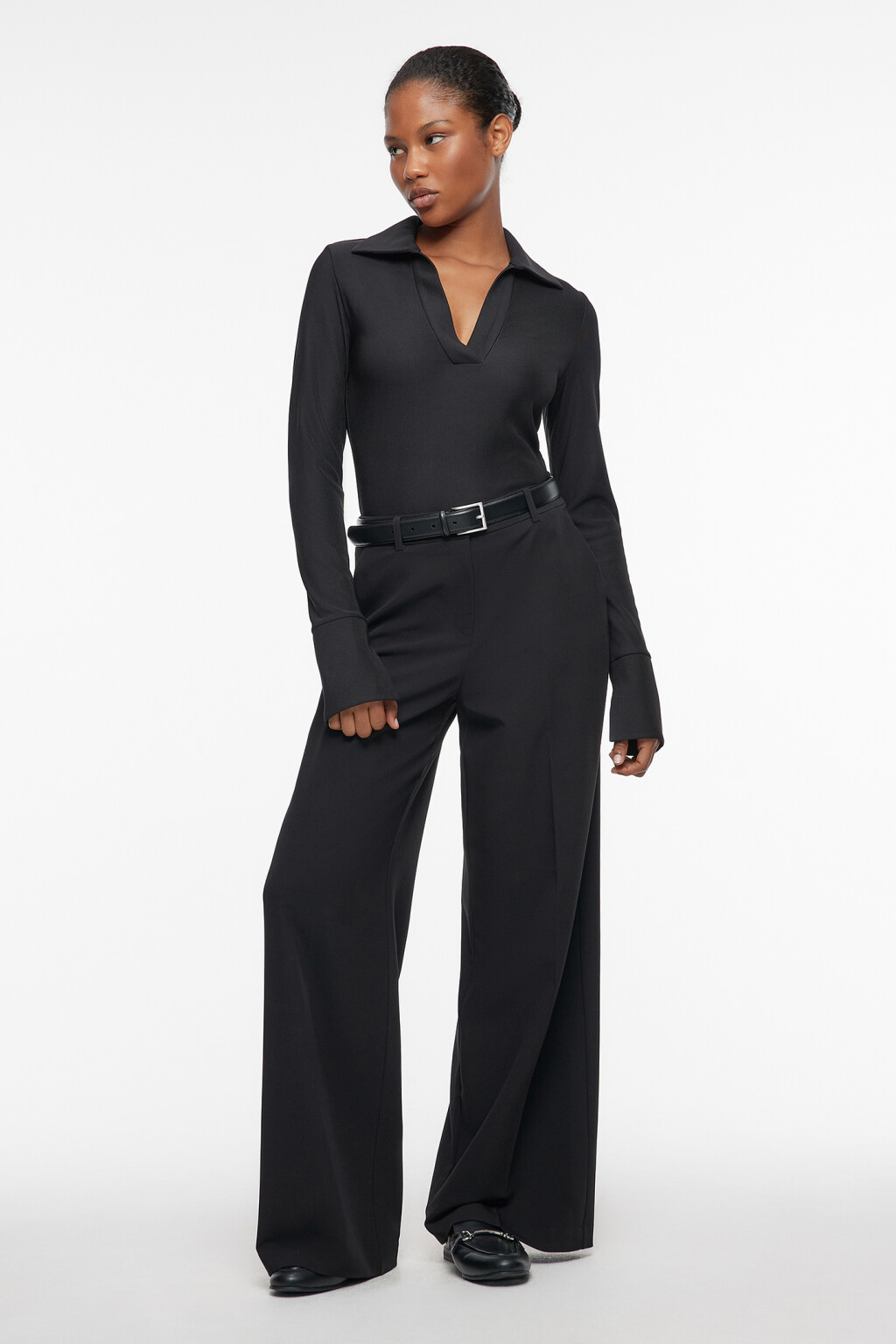 Лонгслив облегающий с воротником-поло и разрезами - цвет черный - 5