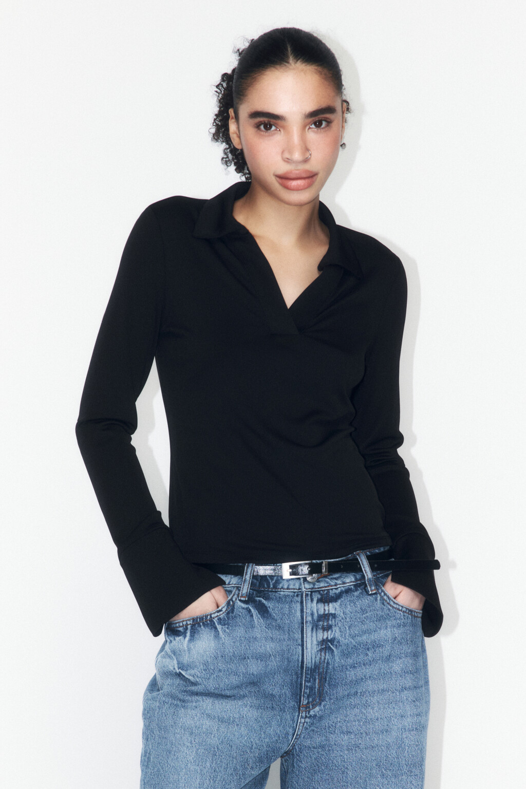 Лонгслив-поло облегающий с разрезами - цвет черный - 2