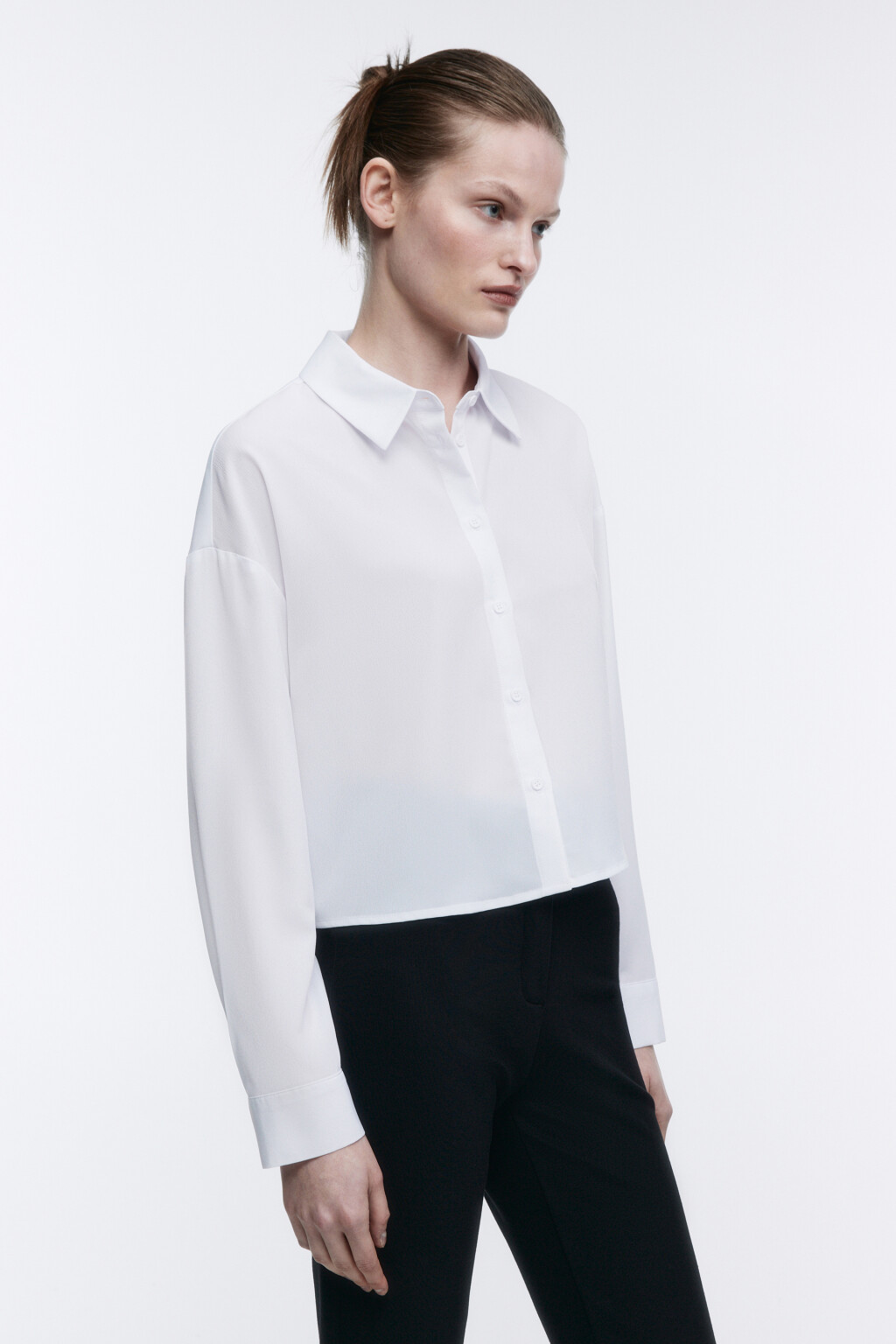 Блузка-рубашка свободная укороченная - цвет белый - 3