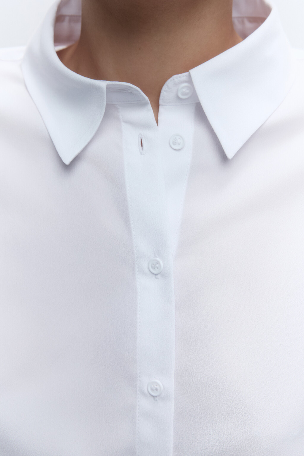 Блузка-рубашка свободная укороченная - цвет белый - 6