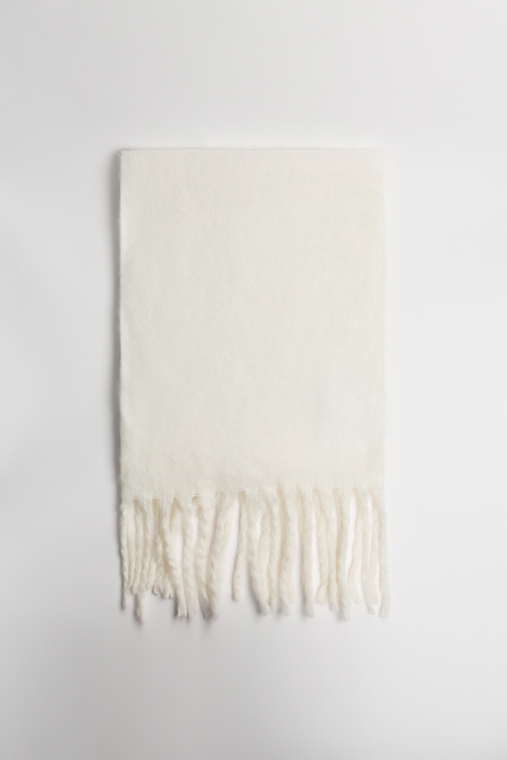 Шарф теплый с бахромой - цвет молочный - 5