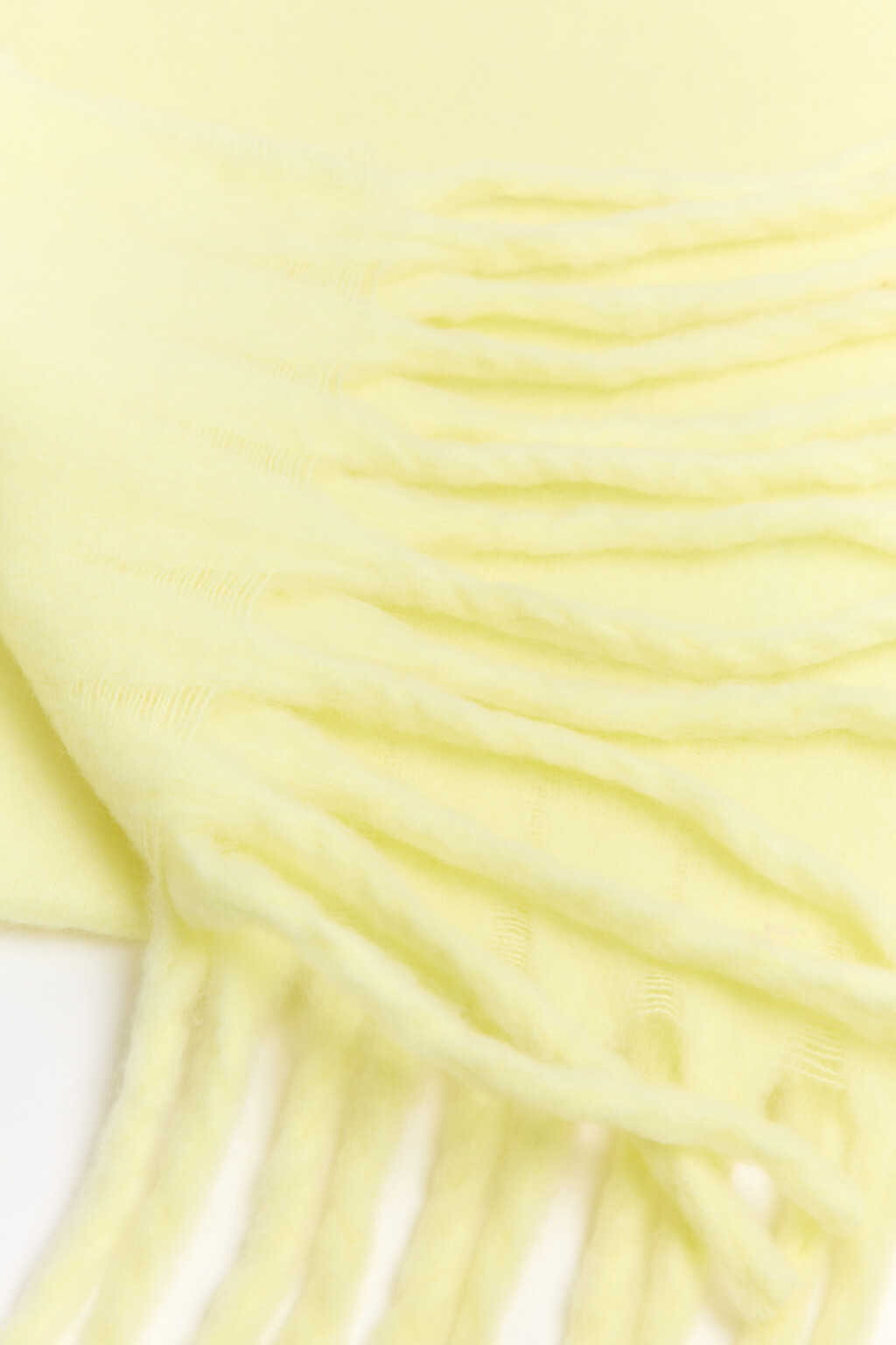 Шарф теплый с бахромой - цвет желтый - 4