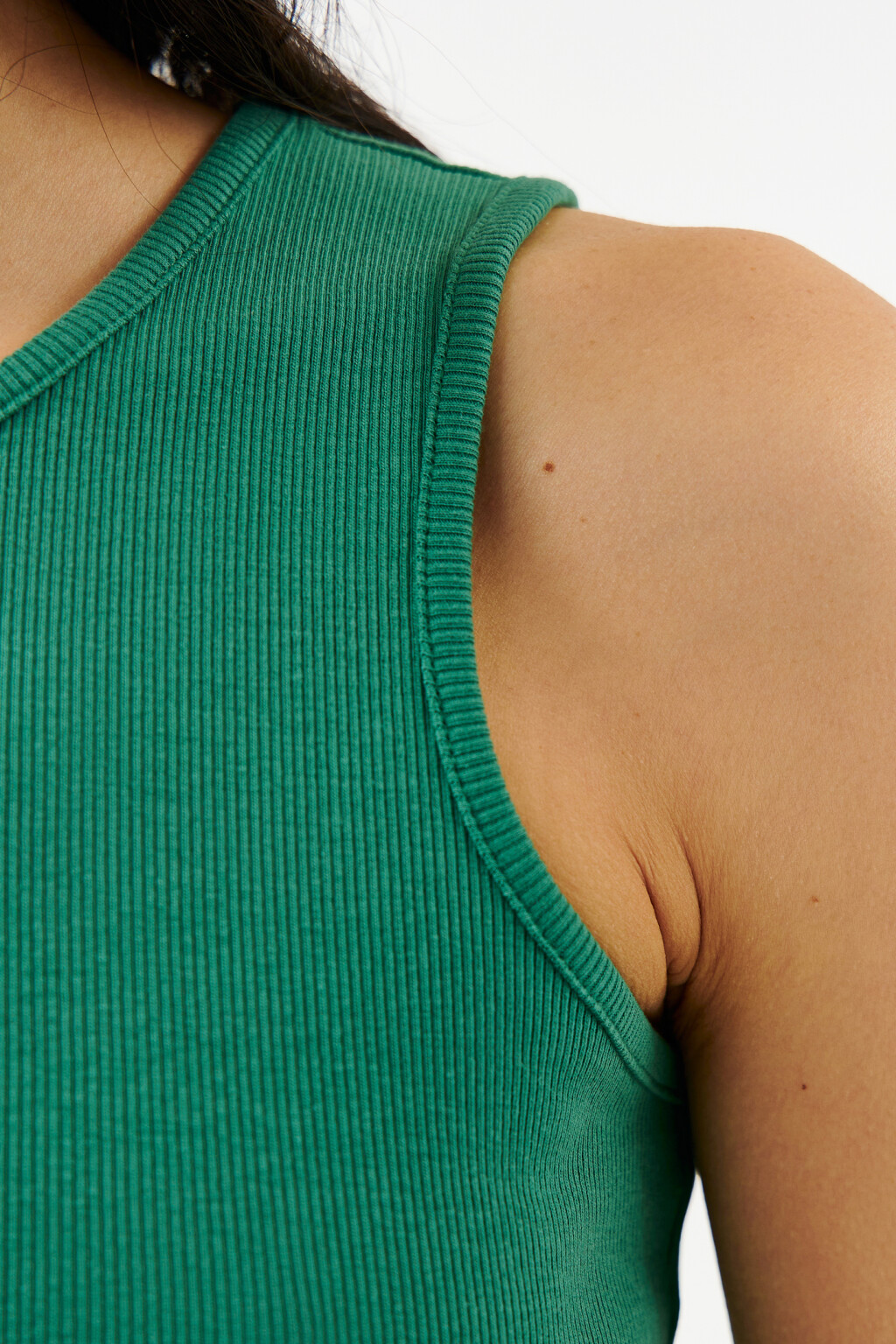 Майка хлопковая в мелкий рубчик - цвет зеленый - 5