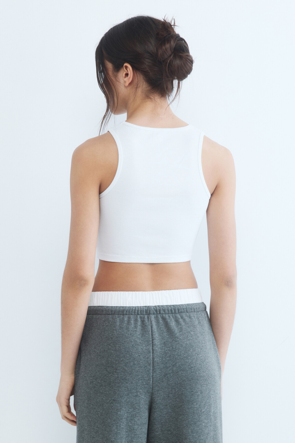 Топ-майка в рубчик на широких бретелях - цвет белый - 3