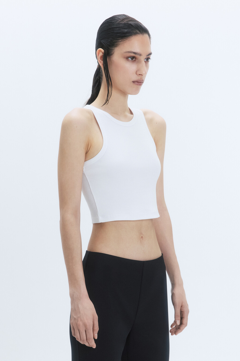 Топ-майка в рубчик на широких бретелях - цвет белый - 3