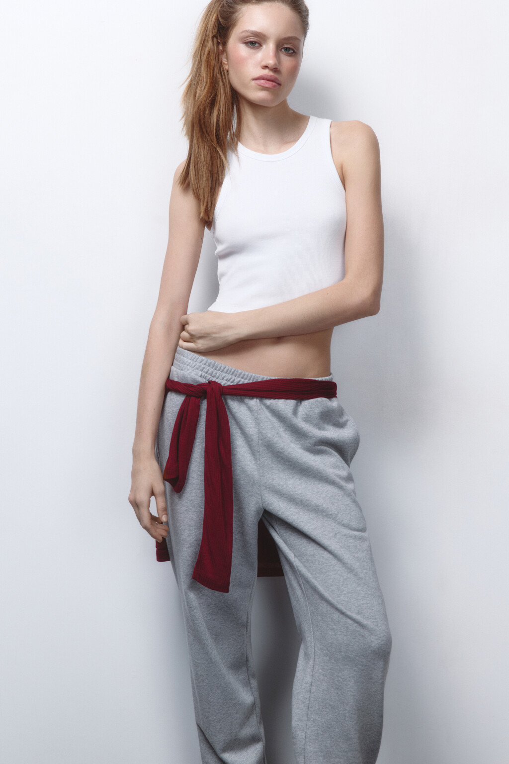 Майка хлопковая укороченная в рубчик - цвет белый - 1