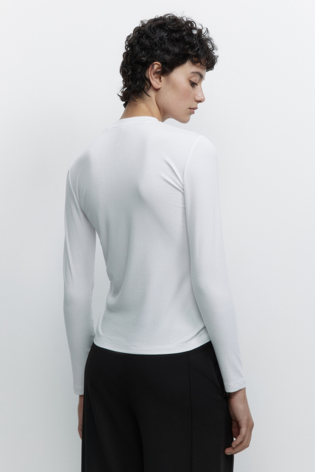 Лонгслив вискозный базовый в рубчик - цвет бежевый - 5