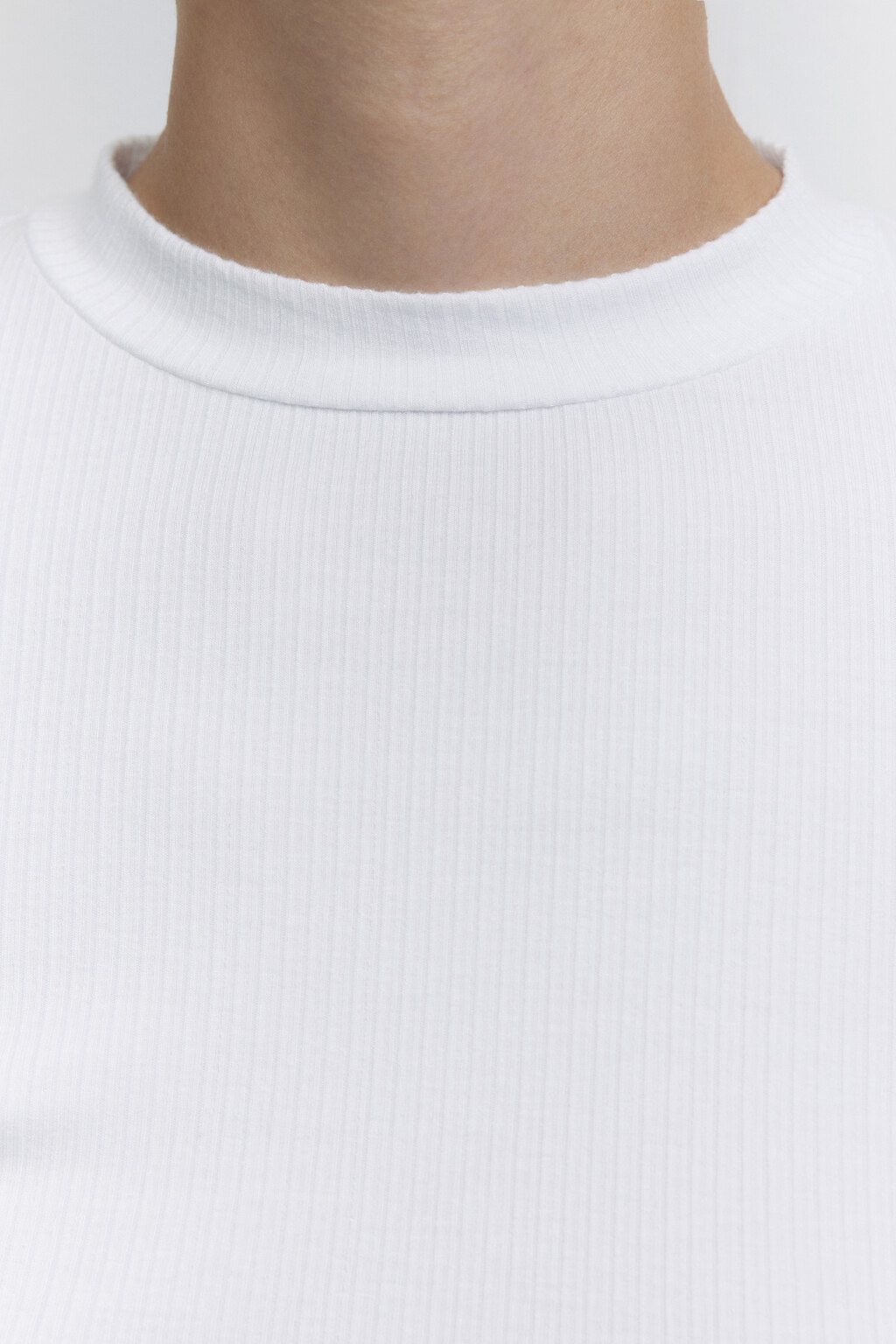 Лонгслив вискозный базовый в рубчик - цвет бежевый - 7