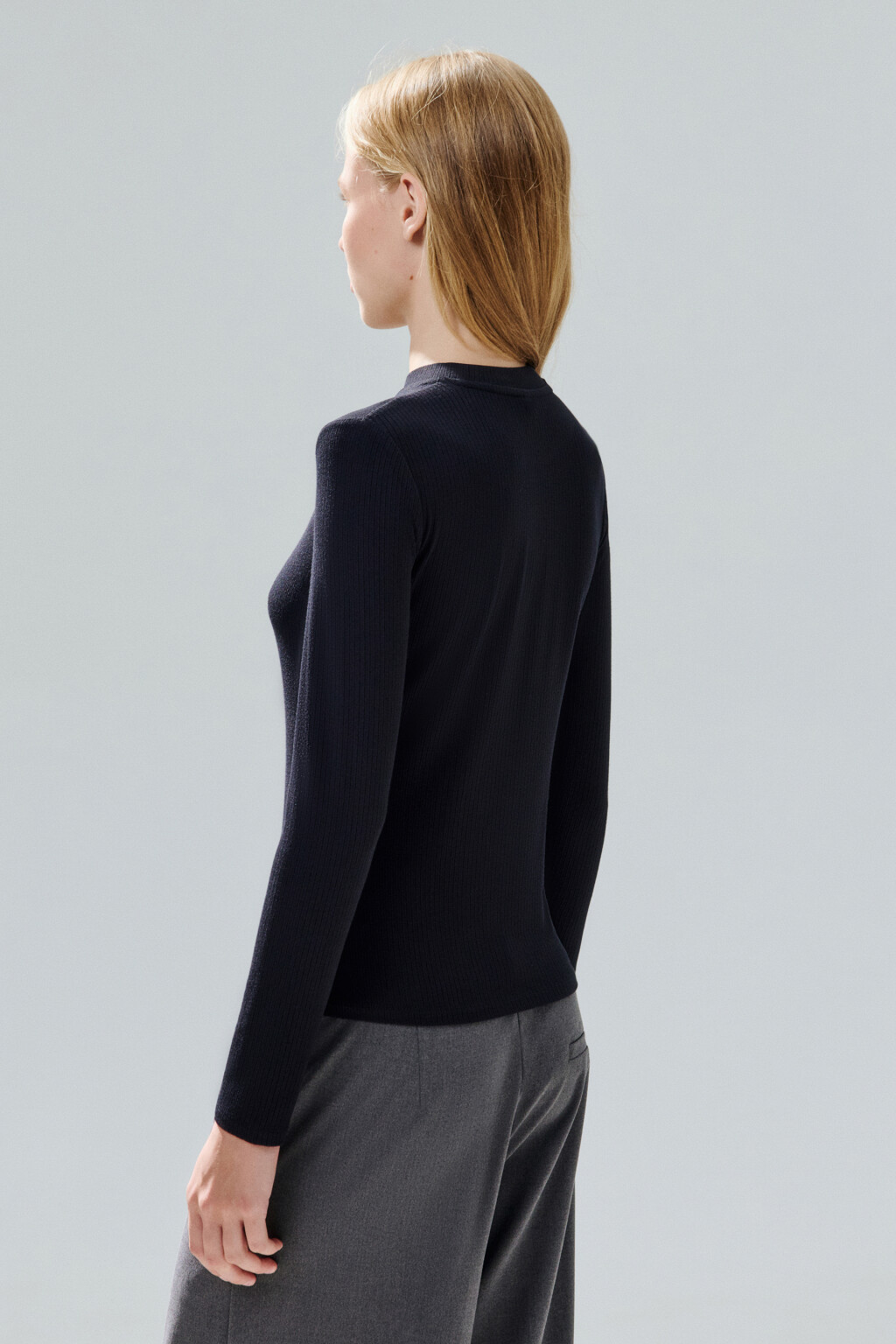 Водолазка с коротким воротником - цвет черный - 3