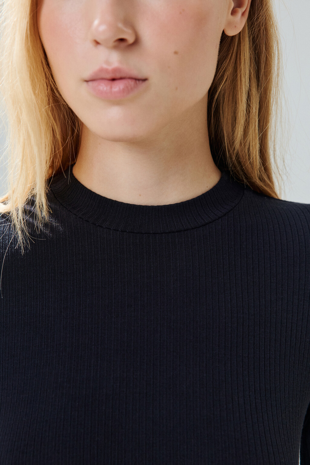 Водолазка с коротким воротником - цвет черный - 5