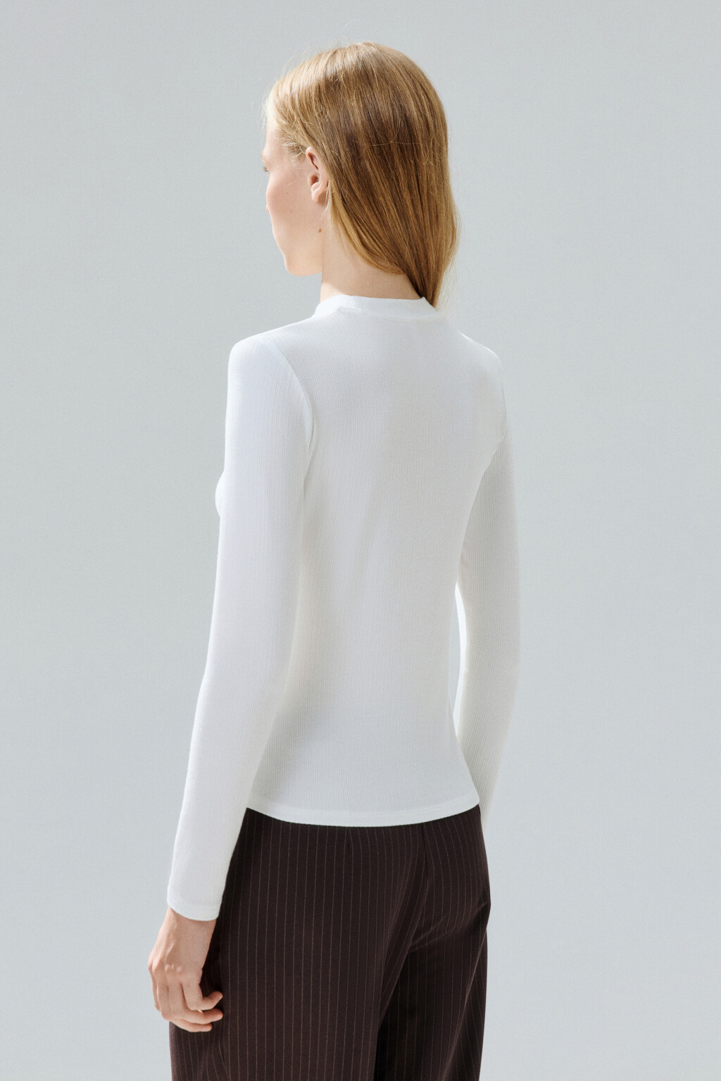 Водолазка с коротким воротником - цвет молочный - 3