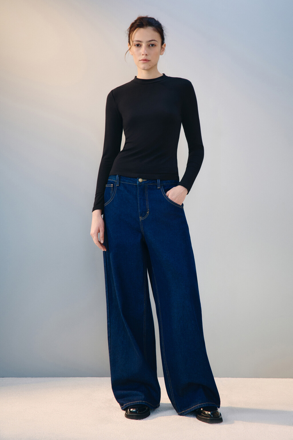 Лонгслив в рубчик с горлом - цвет черный - 4