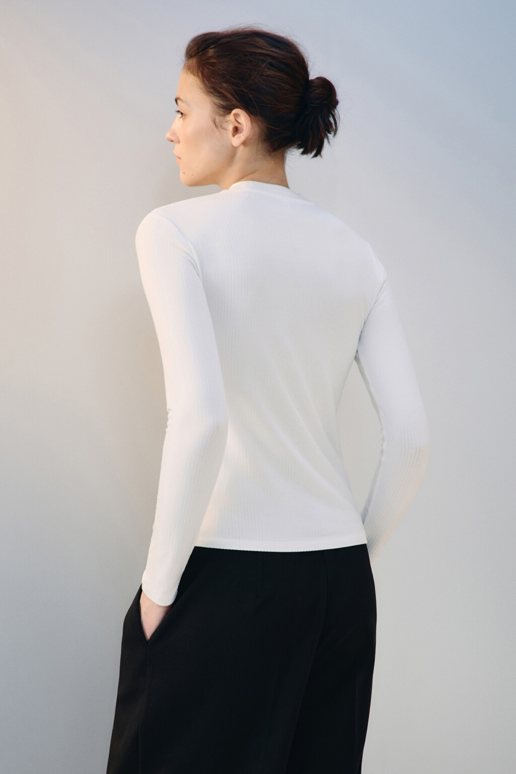 Лонгслив в рубчик с горлом - цвет молочный - 3