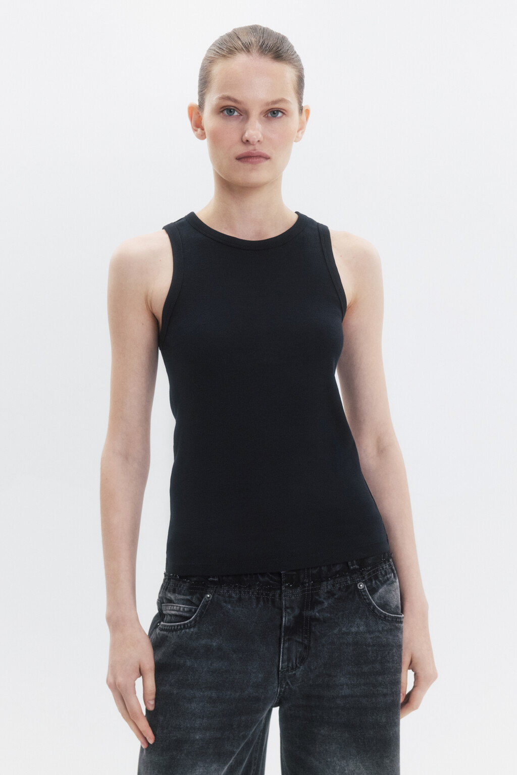 Майка RIBTOP в рубчик на широких бретелях - цвет черный - 2