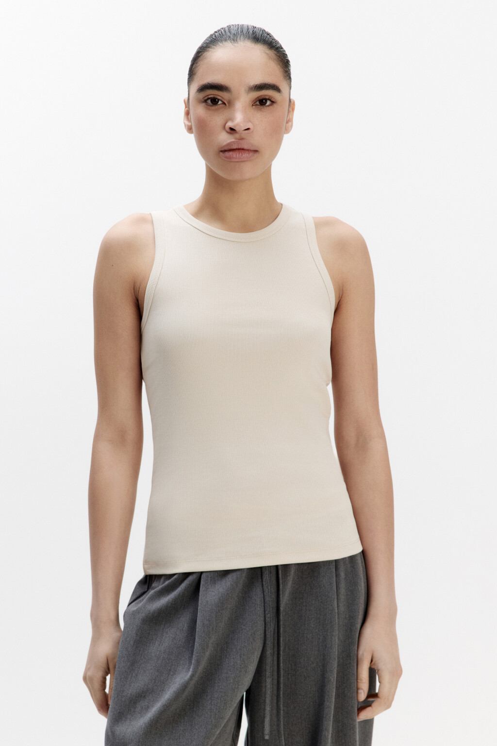 Майка RIBTOP в рубчик на широких бретелях - цвет бежевый - 2