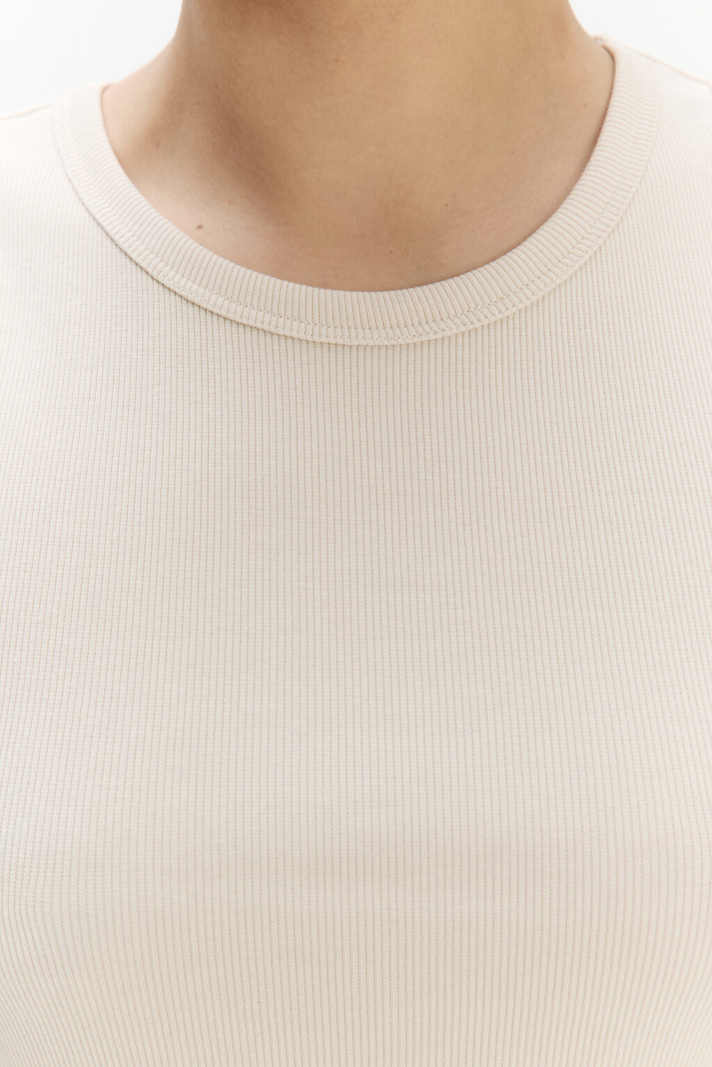 Майка RIBTOP в рубчик на широких бретелях - цвет бежевый - 6