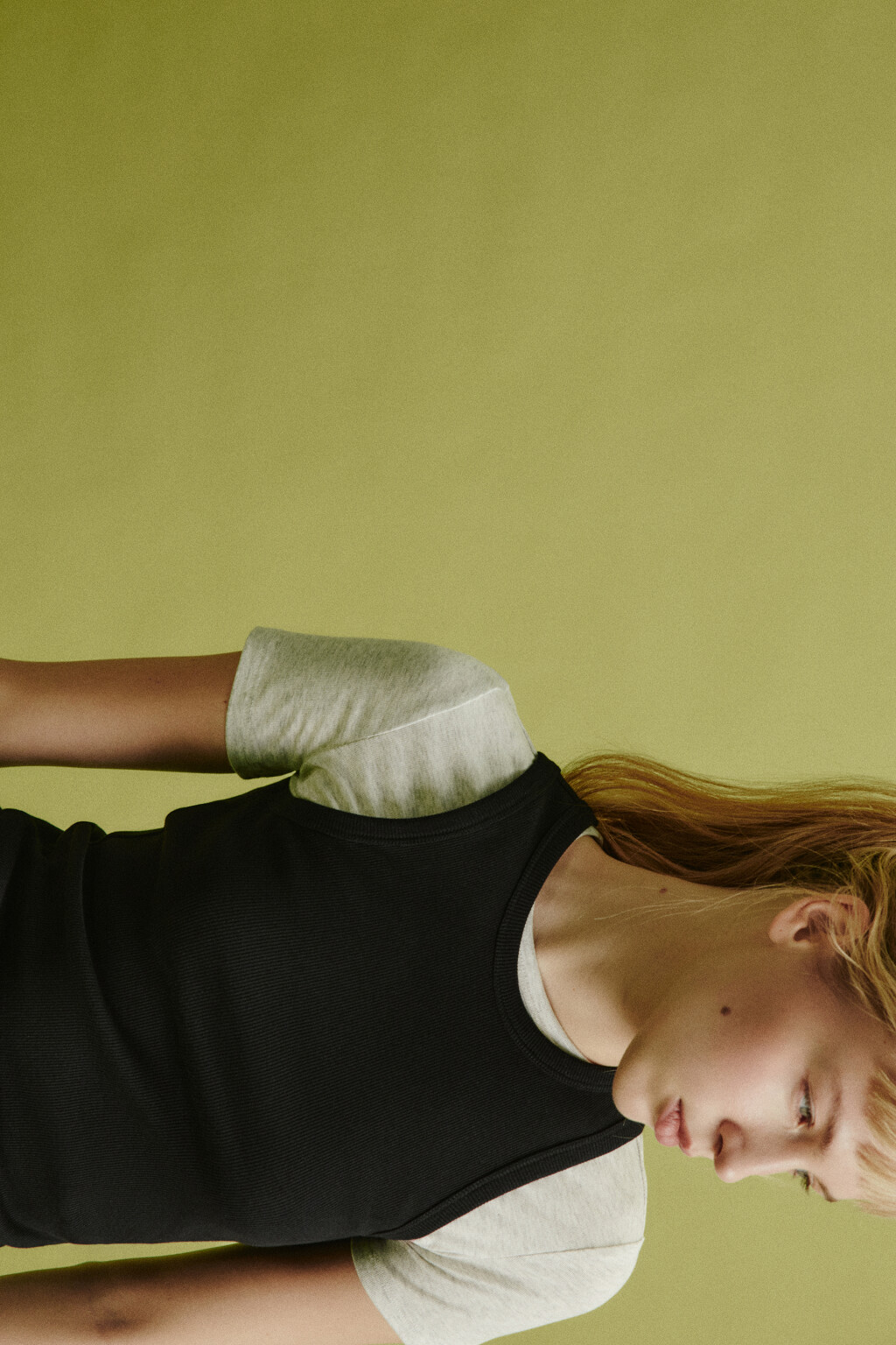 Майка базовая облегающая в рубчик - цвет черный - 2