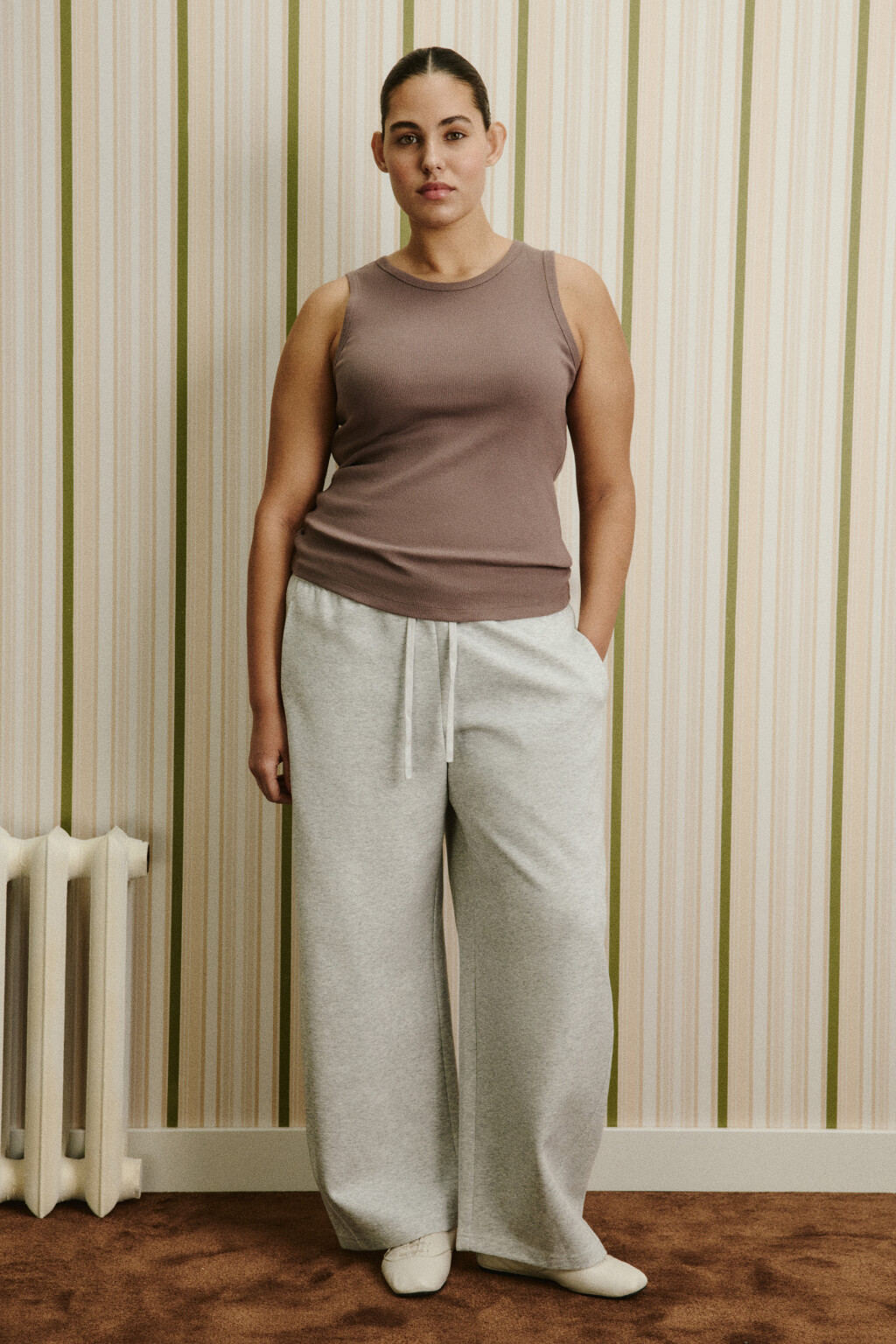 Майка базовая облегающая в рубчик - цвет коричневый - 4