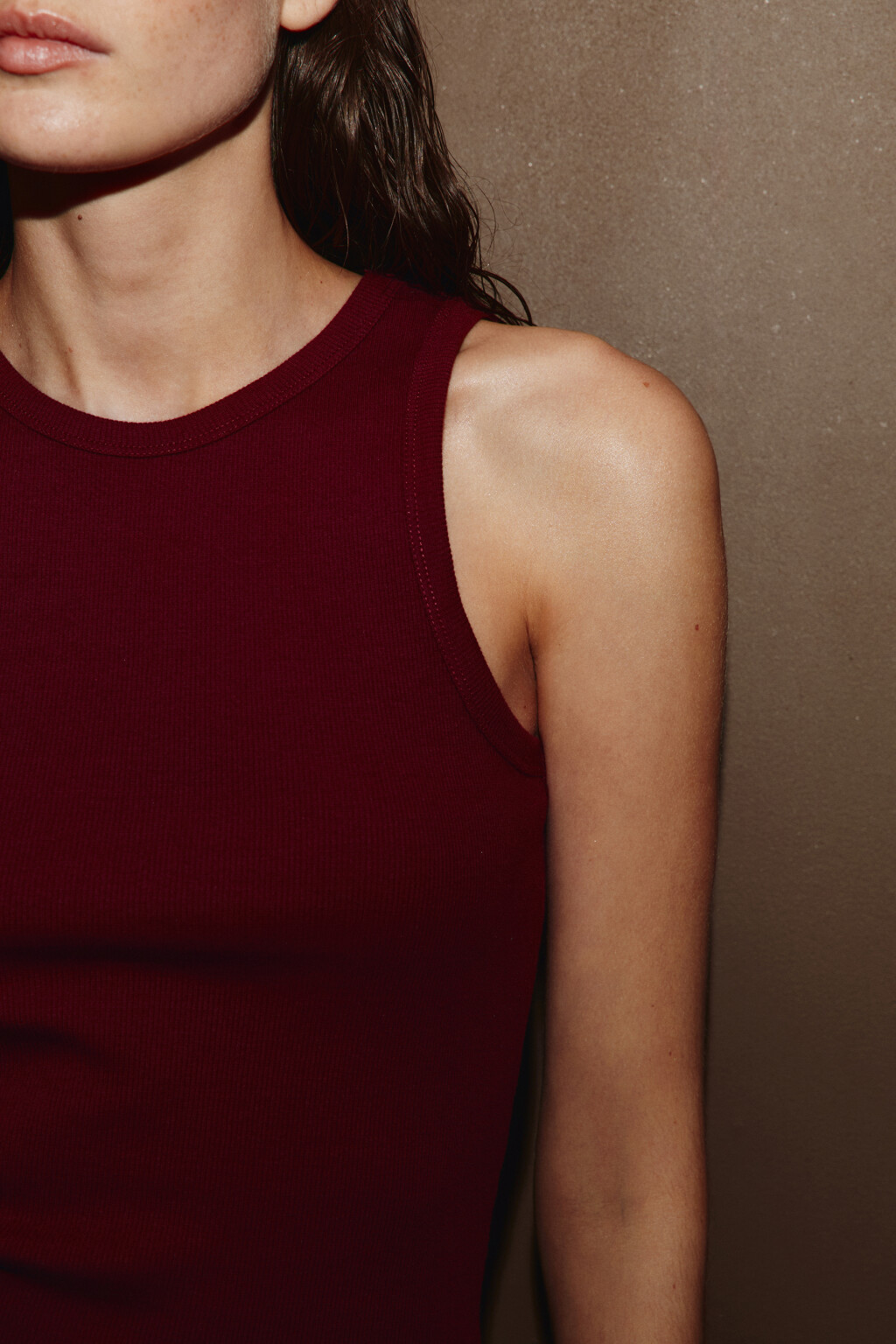 Майка базовая облегающая в рубчик - цвет бордовый - 6