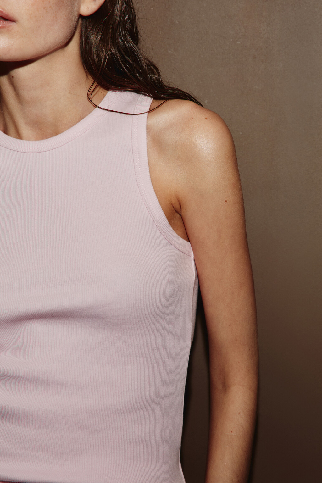 Майка базовая облегающая в рубчик - цвет розовый - 6