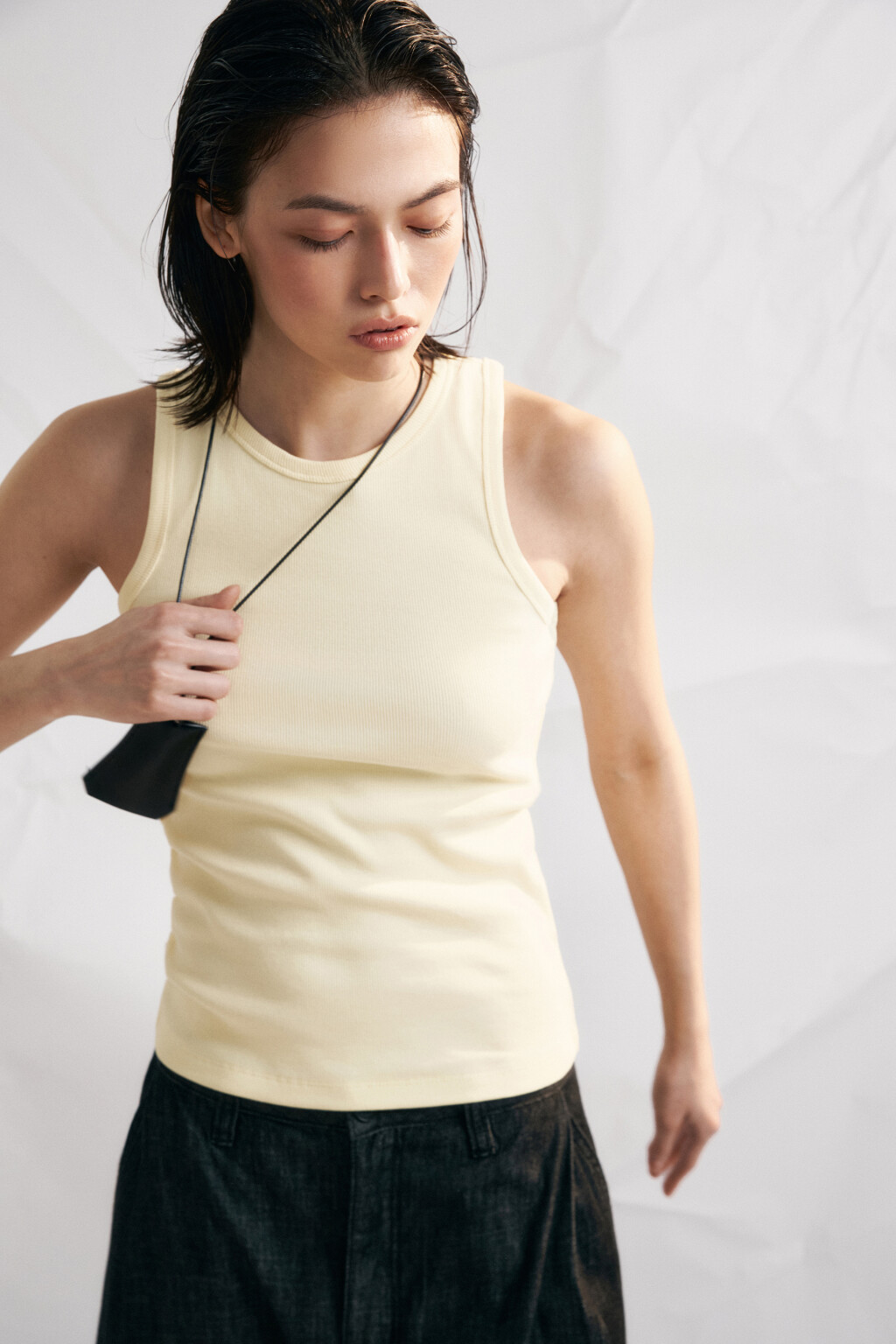 Майка базовая облегающая в рубчик - цвет желтый - 1