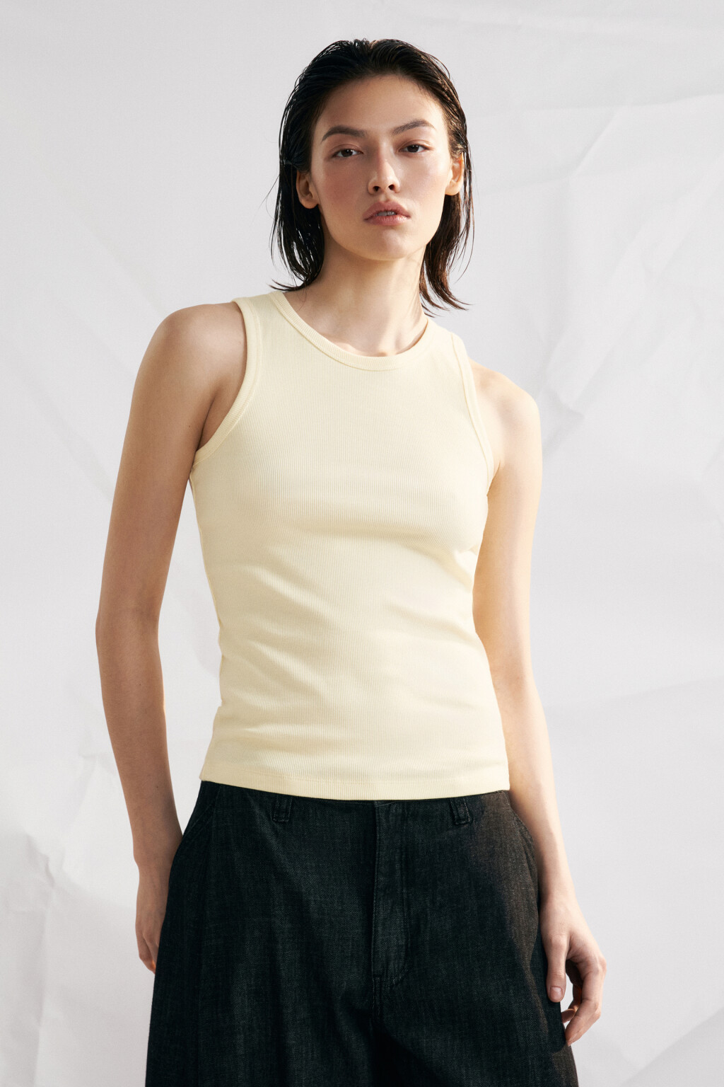 Майка базовая облегающая в рубчик - цвет желтый - 2