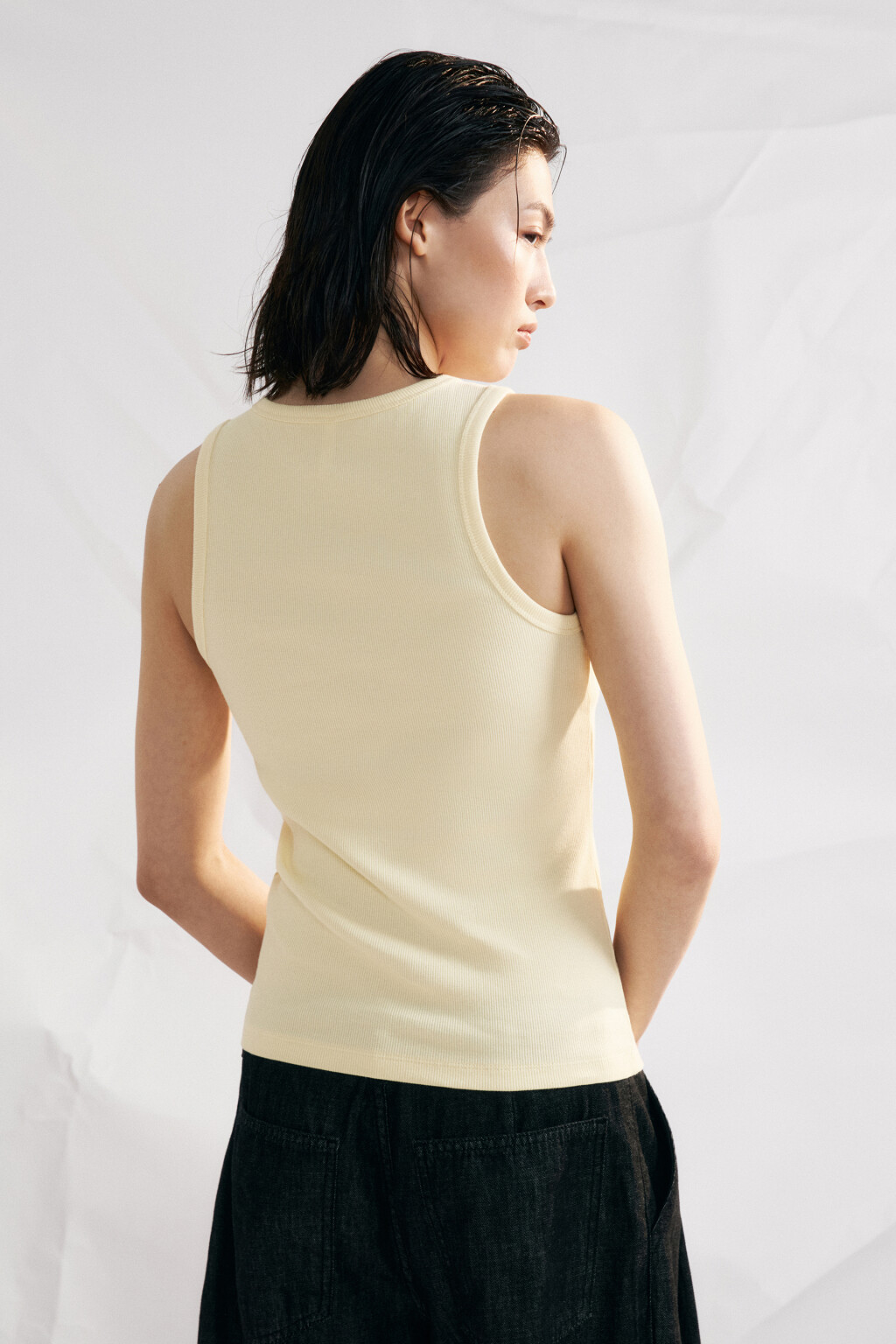 Майка базовая облегающая в рубчик - цвет желтый - 3