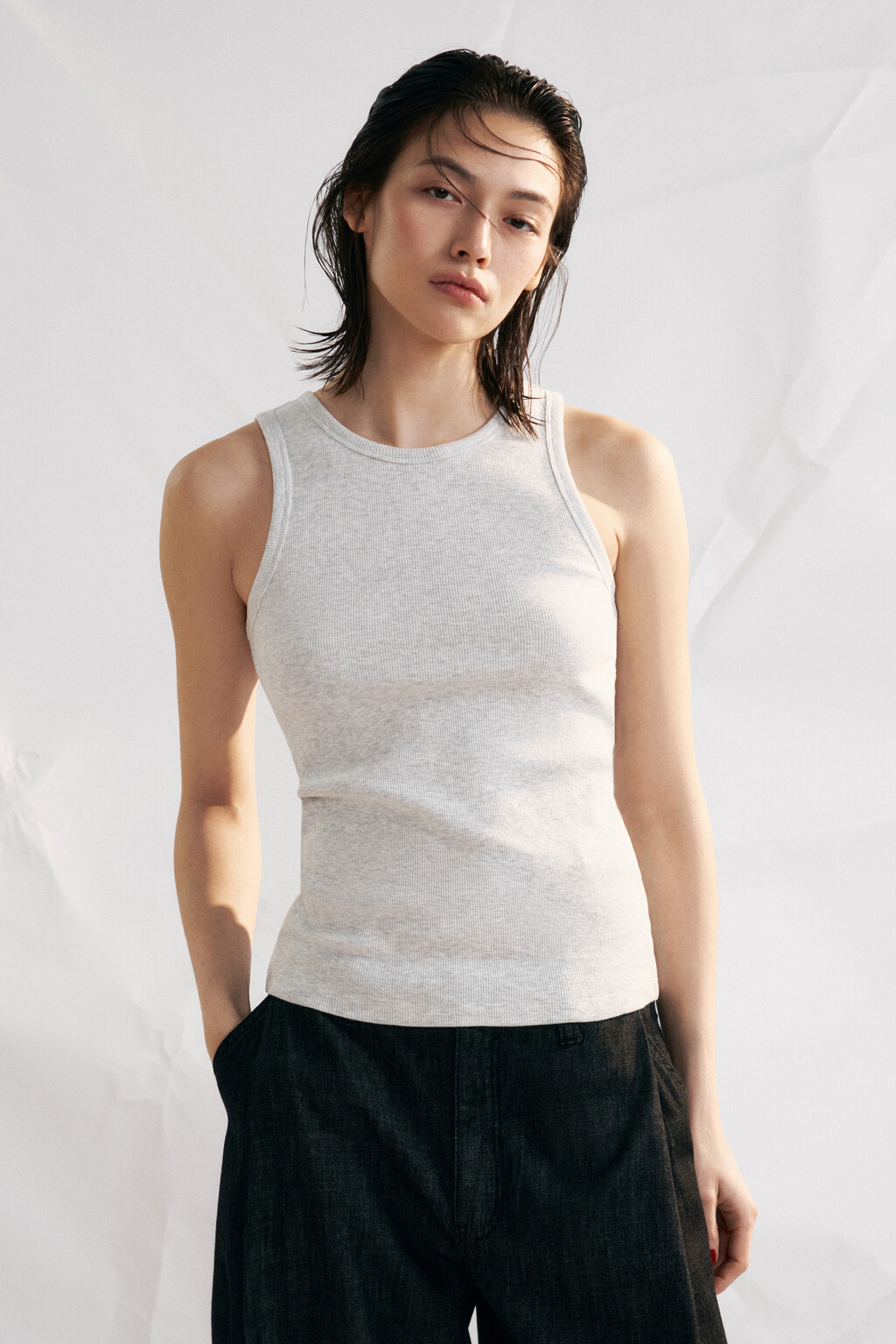 Майка базовая облегающая в рубчик - цвет серый - 2