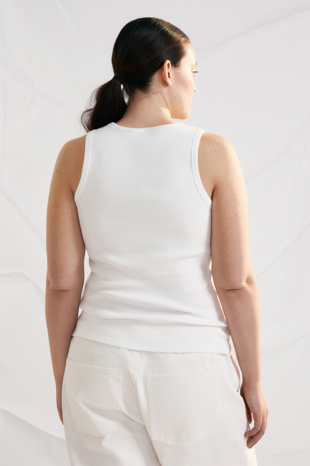 Майка базовая облегающая в рубчик - цвет белый - 3