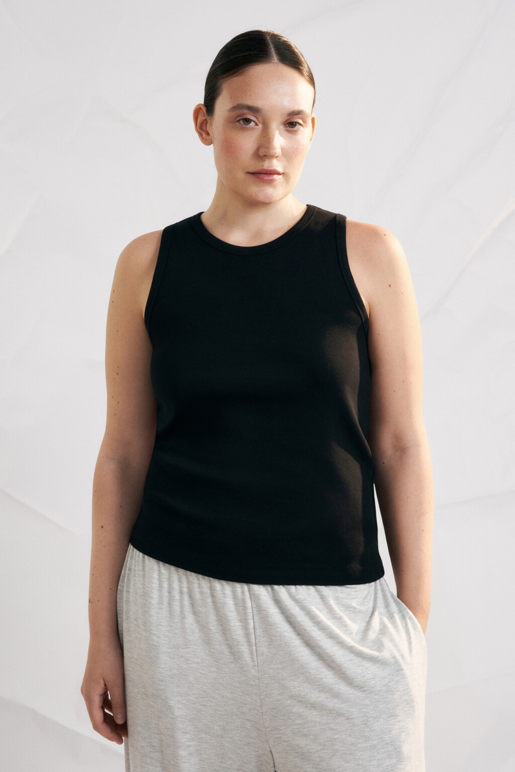 Майка базовая облегающая в рубчик - цвет черный - 2